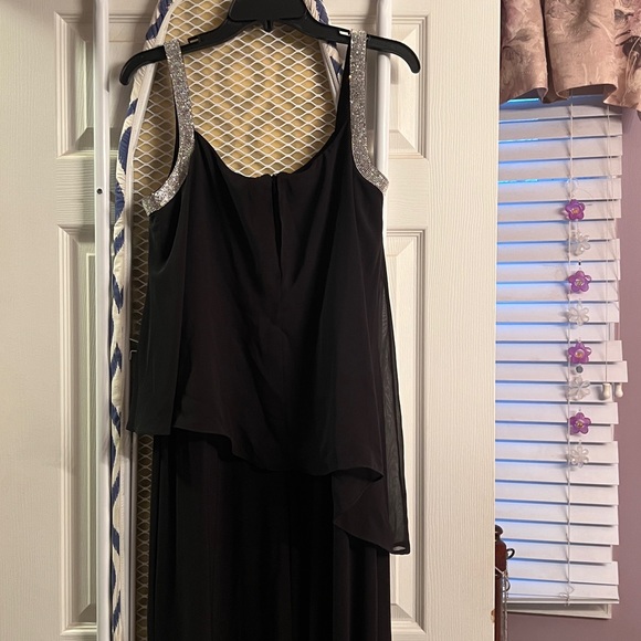 MSK Elegant Black Apparel - Picture 4 of 7